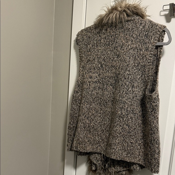 Chico's Faux Fur Collar Knit Vest - Picture 7 of 9